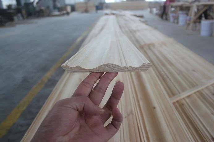 materia prima del modanatura del pino raw material of pine moulding