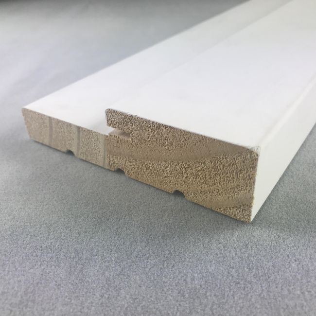Telai per porte in legno con fondo bianco per porte interne ed esterne