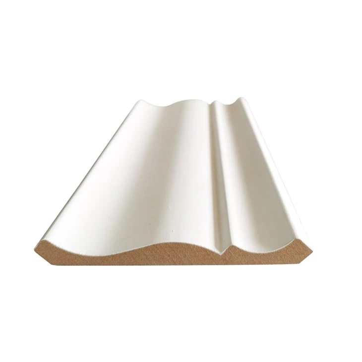Modanatura decorativa a corona in legno con primer bianco in MDF