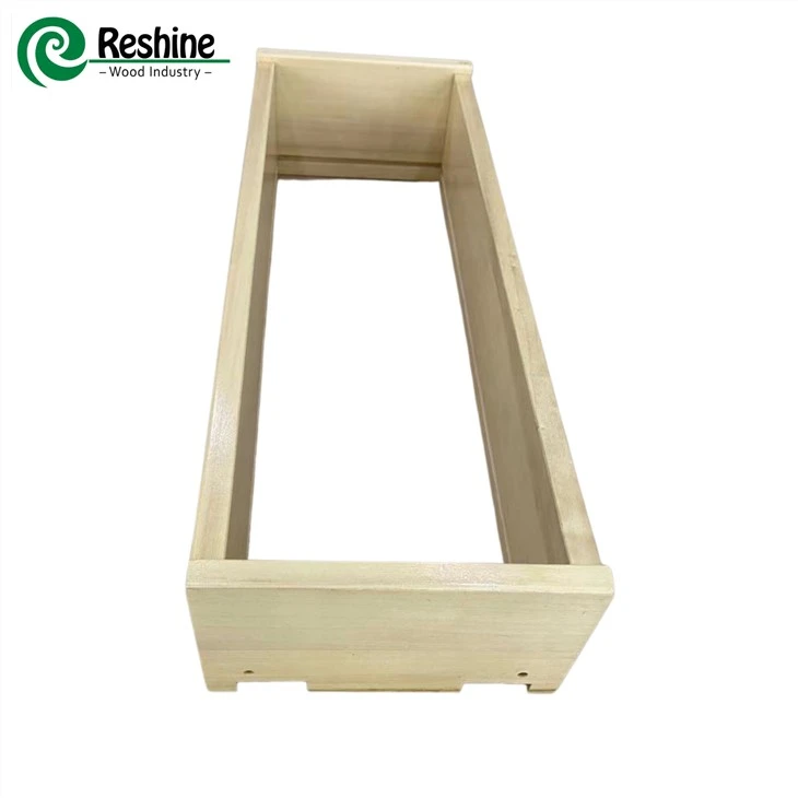 Cassettiera in legno modanatura